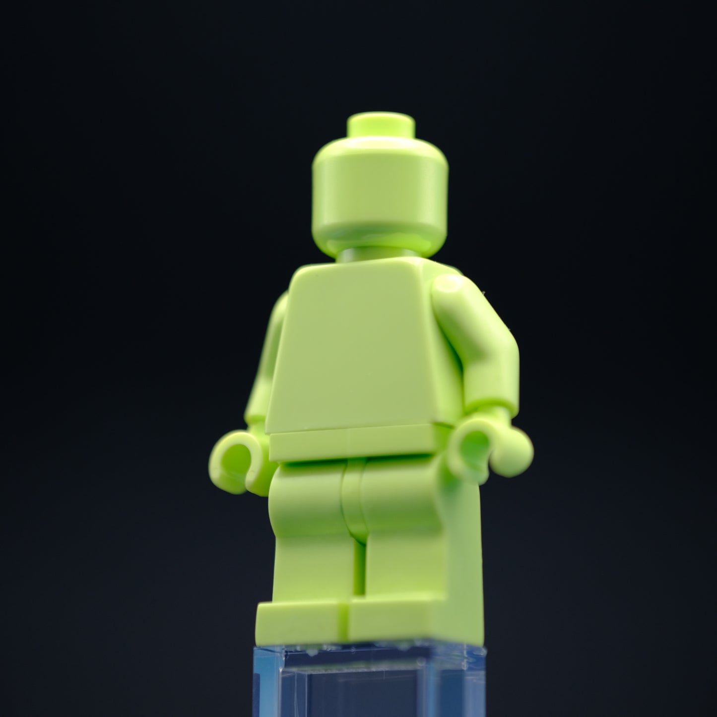 Yellowish Green Monochrome Fig
