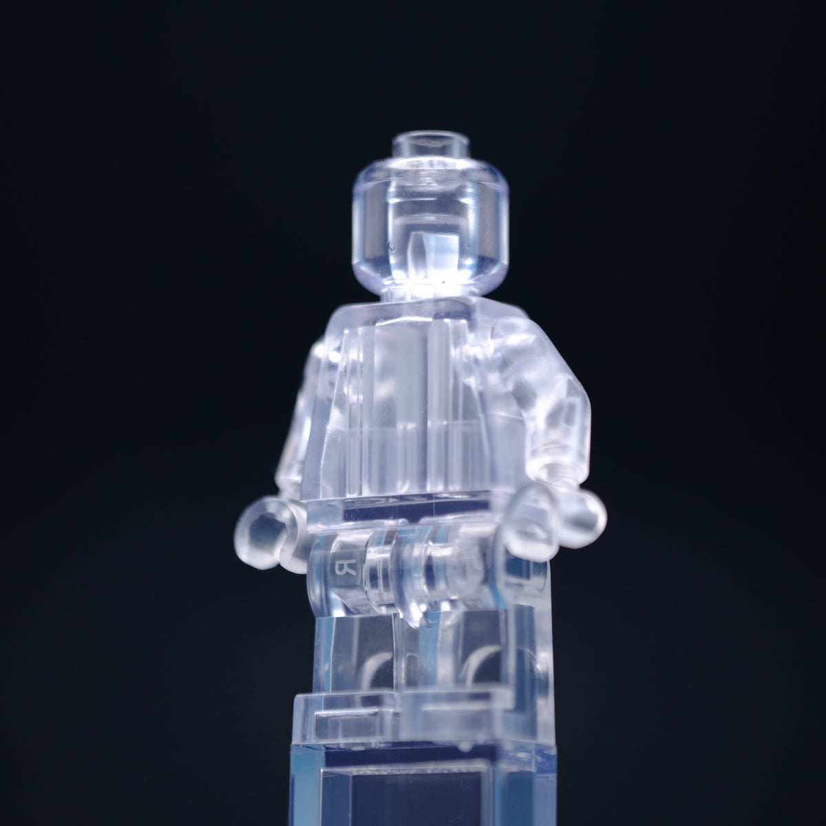 Trans-Clear Monofig